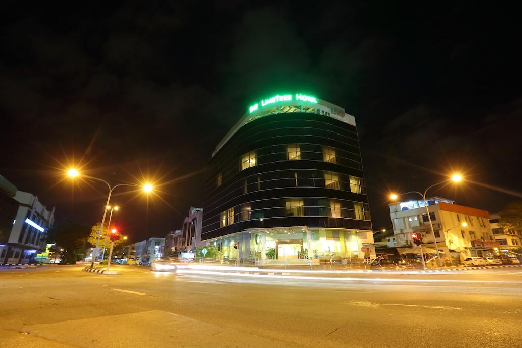 The LimeTree Hotel, Kuching Exterior foto